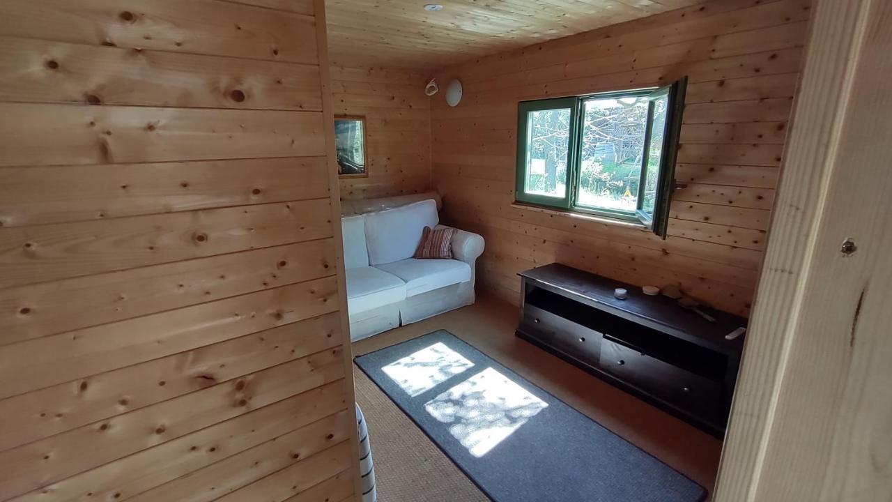 Grosse Wohnung / Haushaelfte In Peetzig Am See Angermunde Εξωτερικό φωτογραφία