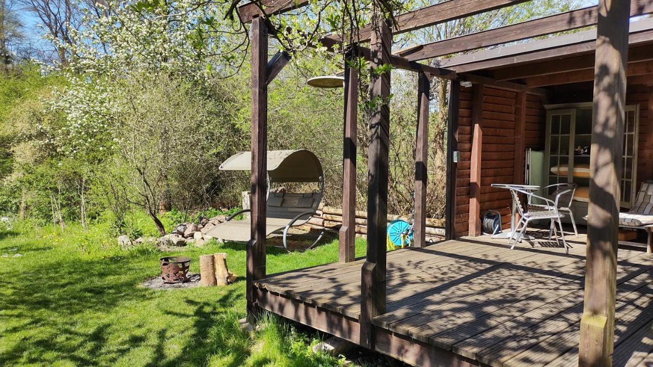 Grosse Wohnung / Haushaelfte In Peetzig Am See Angermunde Εξωτερικό φωτογραφία