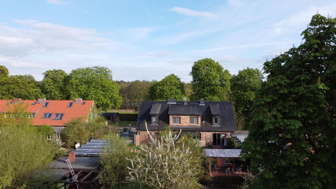 Grosse Wohnung / Haushaelfte In Peetzig Am See Angermunde Εξωτερικό φωτογραφία