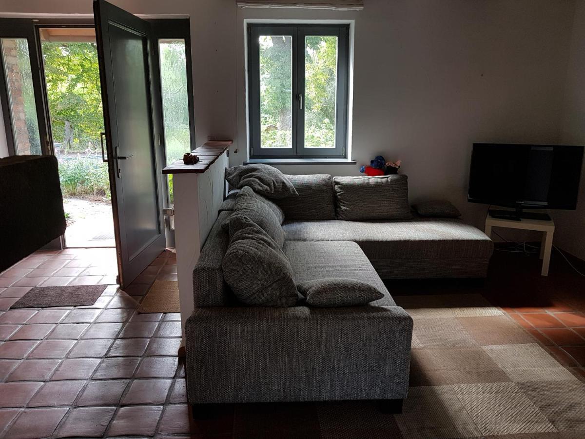Grosse Wohnung / Haushaelfte In Peetzig Am See Angermunde Εξωτερικό φωτογραφία