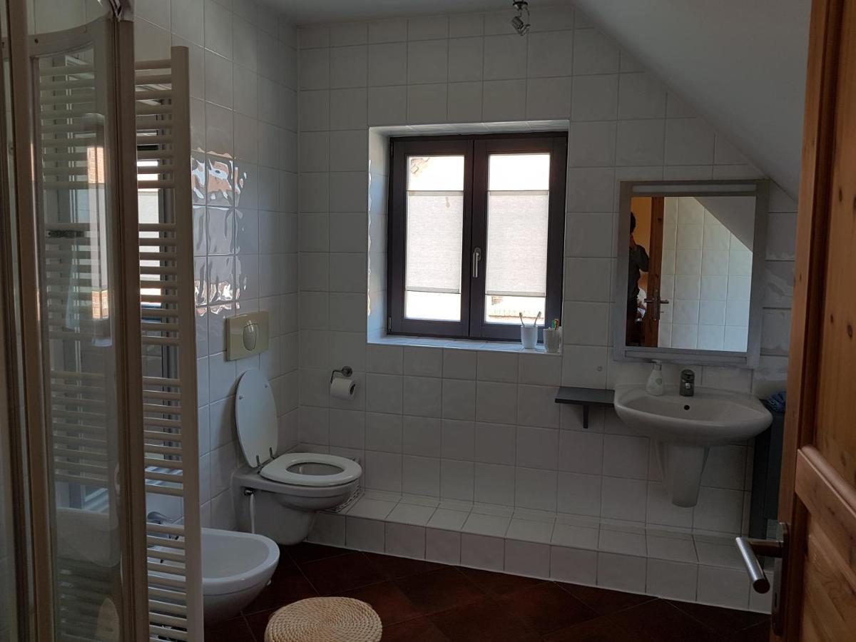 Grosse Wohnung / Haushaelfte In Peetzig Am See Angermunde Εξωτερικό φωτογραφία