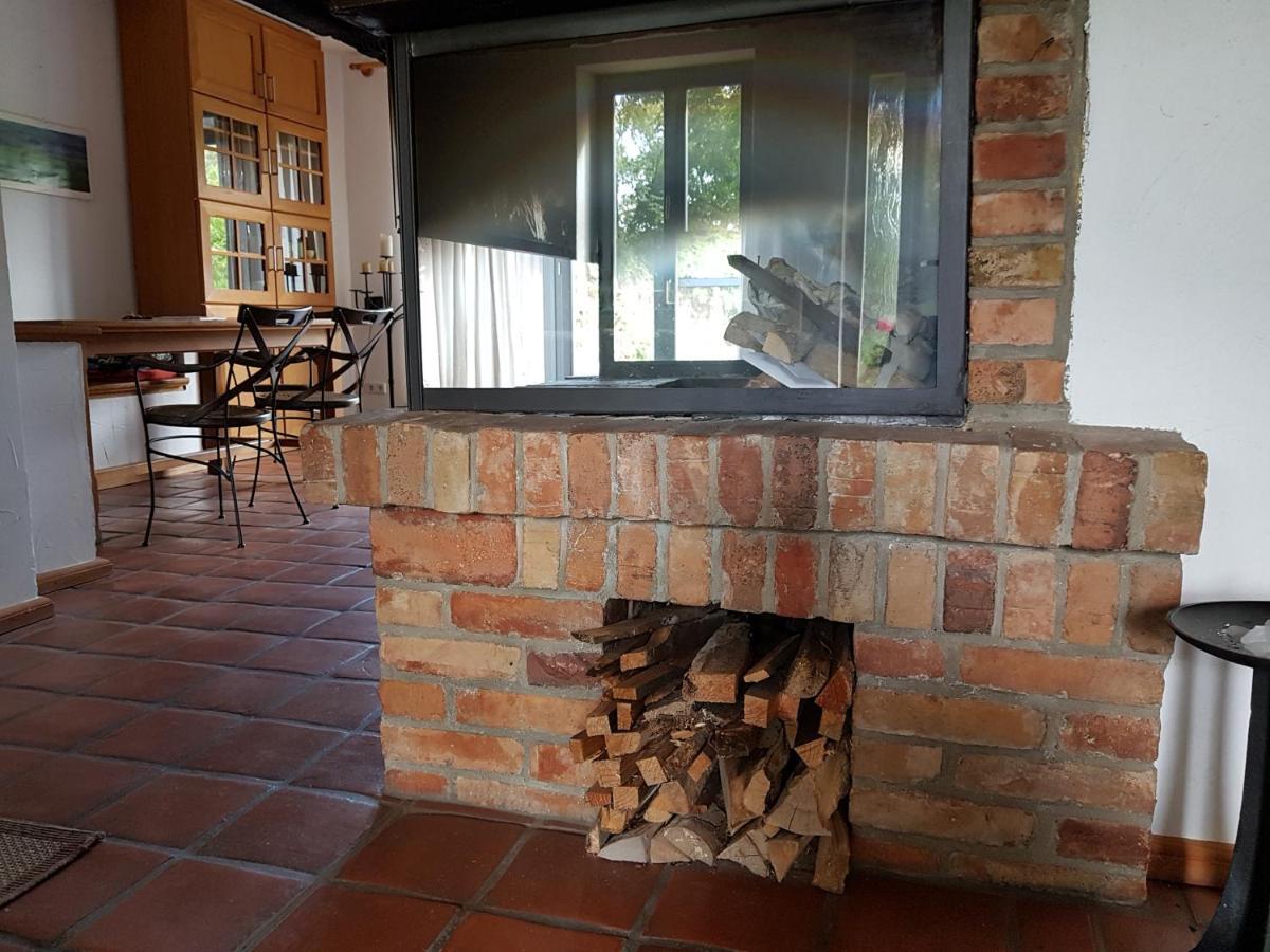 Grosse Wohnung / Haushaelfte In Peetzig Am See Angermunde Εξωτερικό φωτογραφία